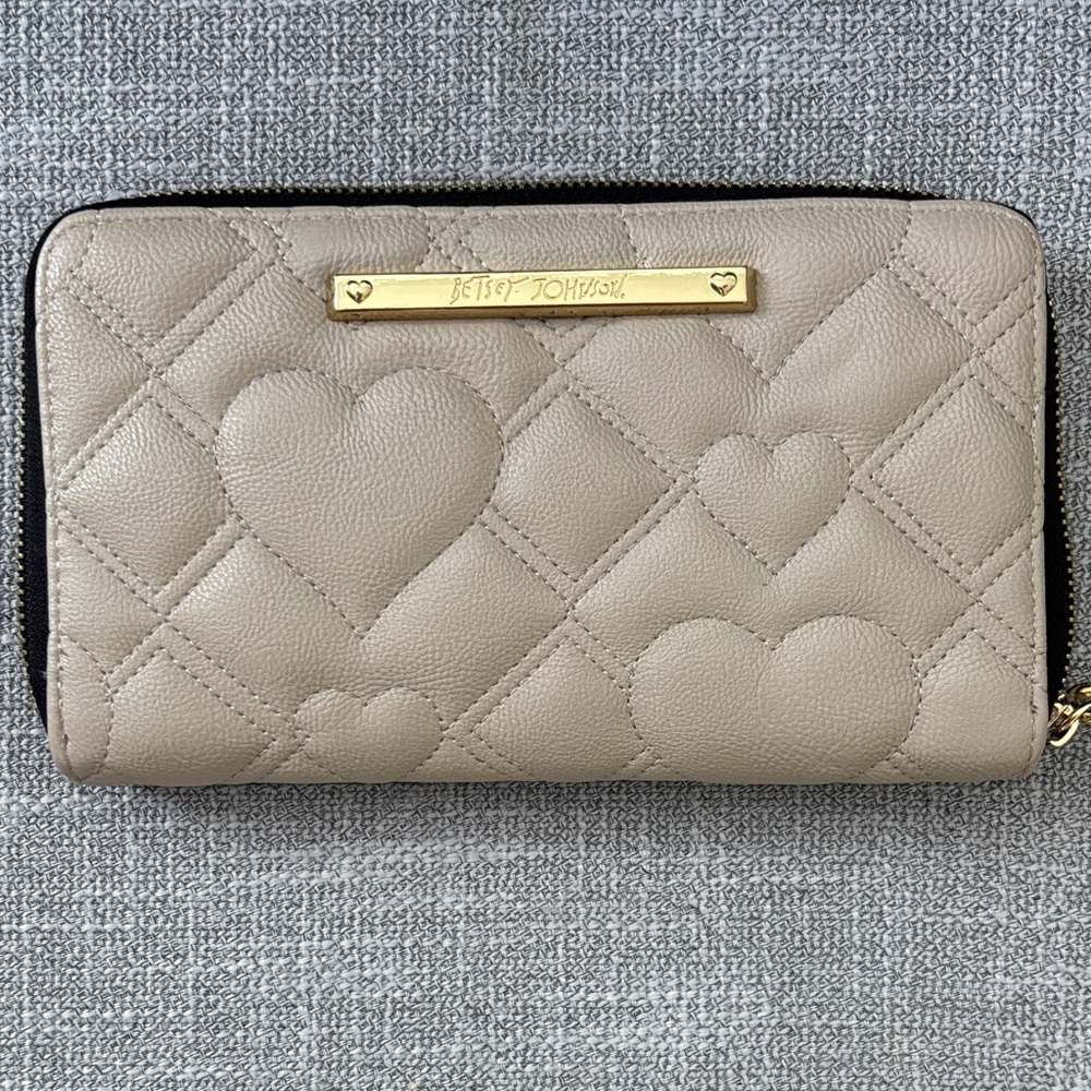 Betsey Johnson Beige Quilted Heart Wallet